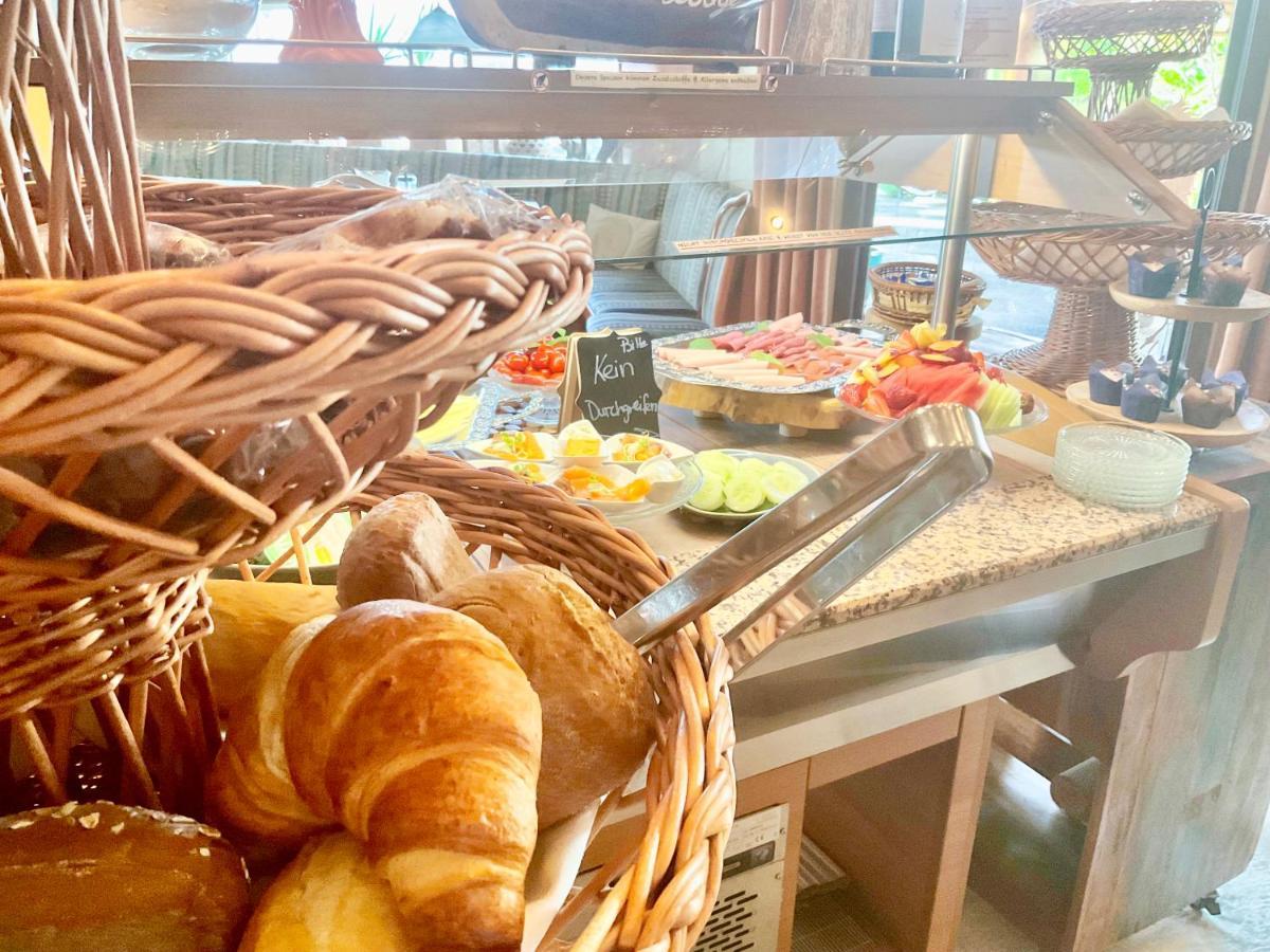 Zu Jeddelohs Lodge Hotel Gladenbach ภายนอก รูปภาพ