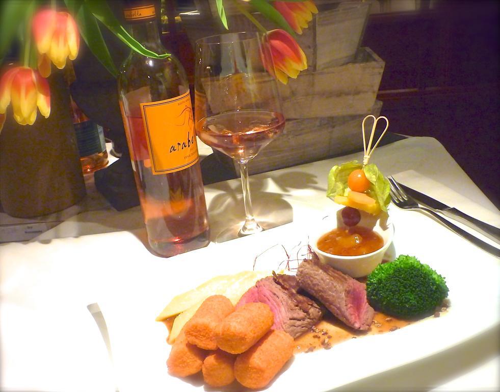 Zu Jeddelohs Lodge Hotel Gladenbach ภายนอก รูปภาพ