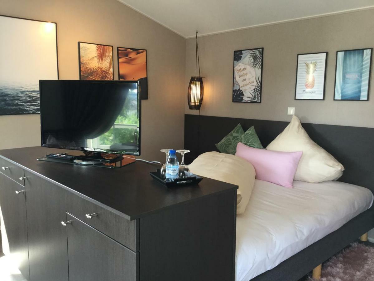 Zu Jeddelohs Lodge Hotel Gladenbach ภายนอก รูปภาพ